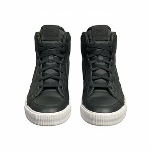 Nike Women’s Black Blazer Mid Victory High-Top Sneakers. Size 9
